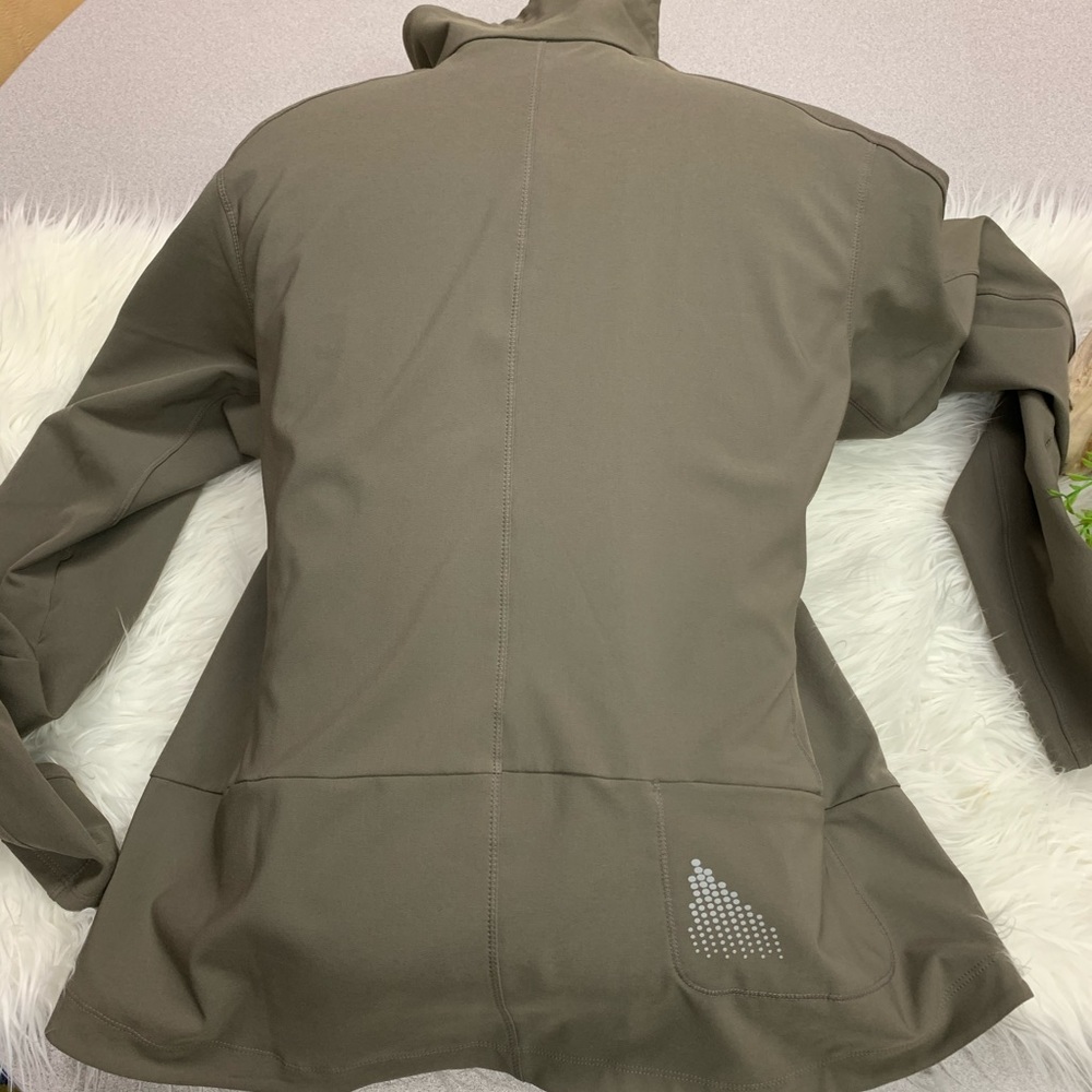 ‼️SOLD‼️{Columbia} Titanium Women's Omni-Shield - Picture 6 of 9